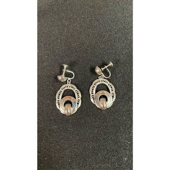 Vintage Silvertone Dangle Screw On Clip Ons Earrings 1 1/2” Length Costume Jewel - Picture 3 of 6